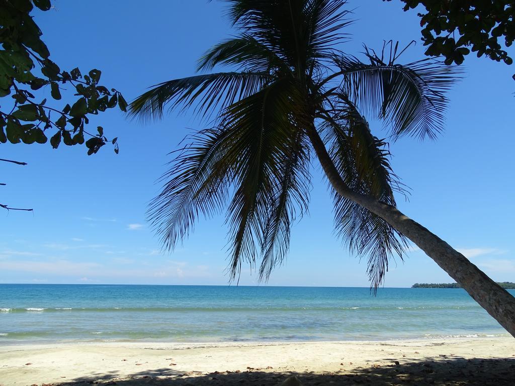 Cabinas Caribe Luna Cahuita Exterior foto
